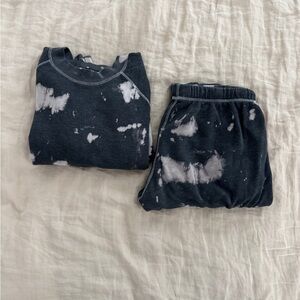 Entireworld. Sweatshirt Sweatpants Set